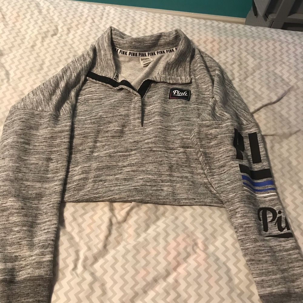 pink sweatshirt